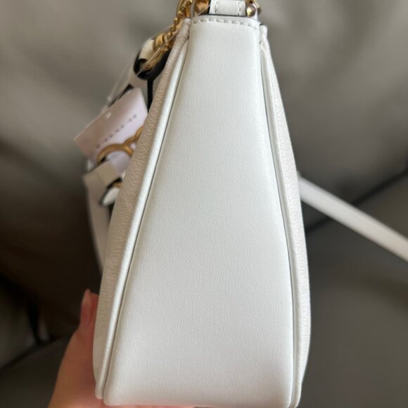 Coach Teri Shoulder Bag In Signature Canvas - Picture 4 of 11